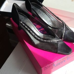 Amanda Sheer Black dress heels rhinestone trim 10M